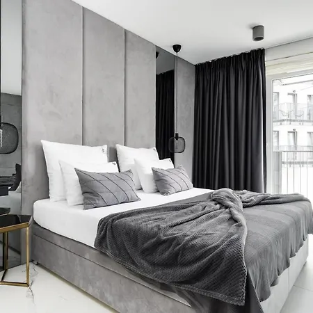 شقة El - Golden Palace بوزنان